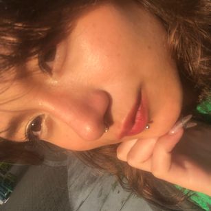 Model - VenusOlympus blowjob