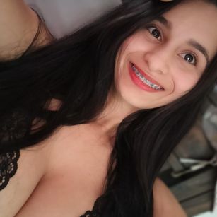 Valen Hops bigtits Model - Valen Hops bigtits