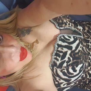 BeijaflorPink Squirt Model - BeijaflorPink Squirt