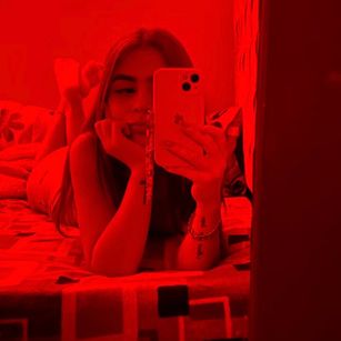 Model - Amber Hudson blowjob