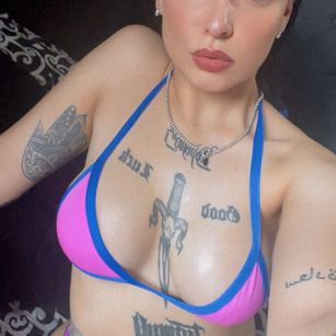 Model - Roxie Zaine bdsm