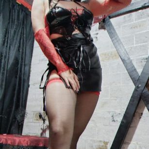 Miss Scarlett fetish Model - Miss Scarlett fetish