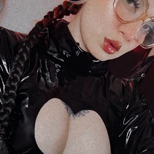 Miss Venus moneyslave Model - Miss Venus moneyslave