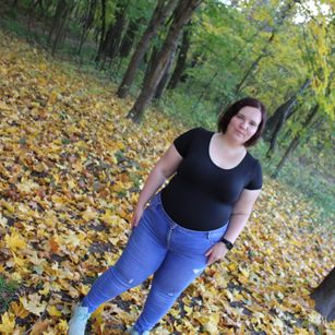 Model - Alexandra_Ray hairy