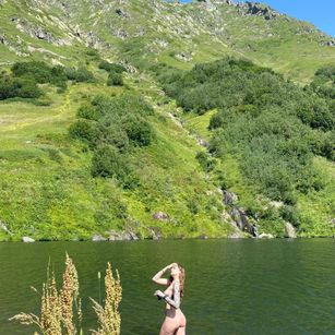 Model - NaomiLisss smart