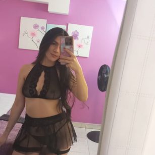 LiaMoretti latina Model - LiaMoretti latina