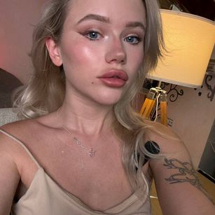 Alexandra squirt Model - Alexandra squirt