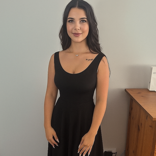 Talia brunette Model - Talia brunette