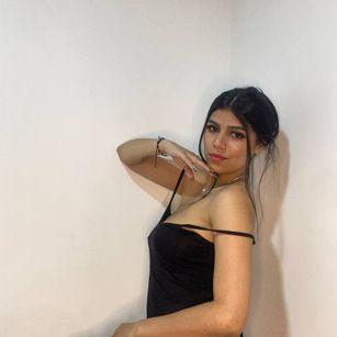 Model - CuteRosie Submissive