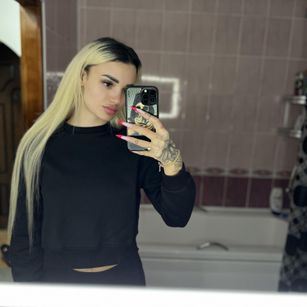Angel cum Model - Angel cum
