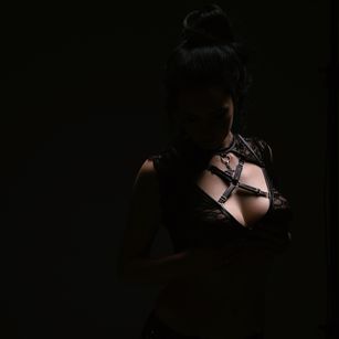 Lyra me Model - Lyra me