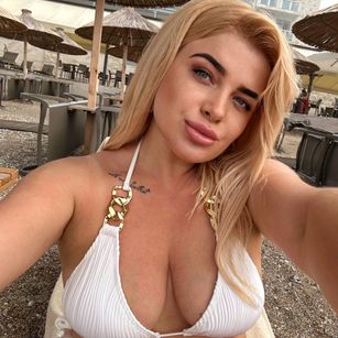Caroline sex Model - Caroline sex