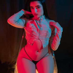 Madisson Backer sexy Model - Madisson Backer sexy