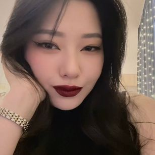 Mira tease Model - Mira tease