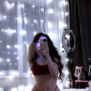 Lana 18 Model - Lana 18