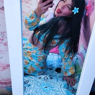 Model - Afrodita tierna