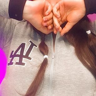 Model - Afrodita cum