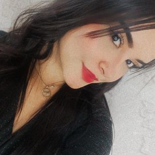 Model - Zoe Roux  latina