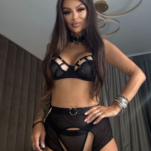 Queen Roberta bdsm Model - Queen Roberta bdsm