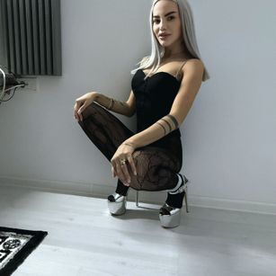 ColdFreya tease Model - ColdFreya tease