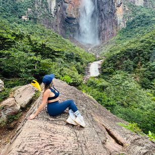 Model - Veronica Hot squirt