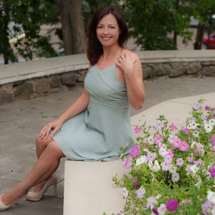 Model - OneJuicyBuns HallowTease