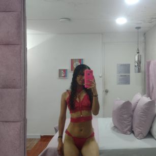 Model - Eimy Sanchez anal