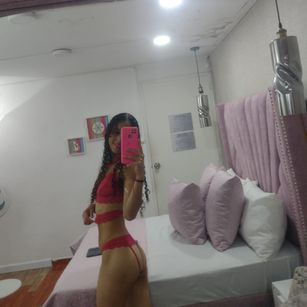 Model - Eimy Sanchez roleplay