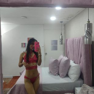 Model - Eimy Sanchez roleplay