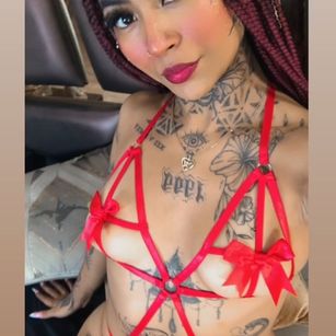 EmilieLake Mistress Model - EmilieLake Mistress