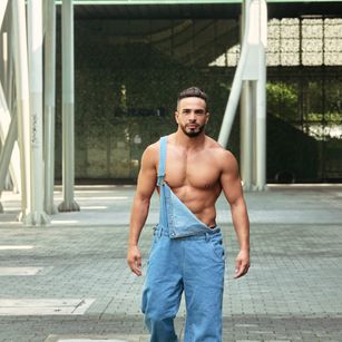 aron_bulgarelli colombiano Model - aron_bulgarelli colombiano