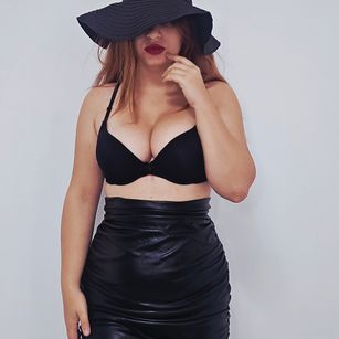 Model - GiannaDavis leather