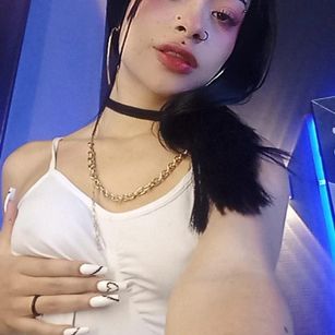 Model - Bruna Santos smalltits