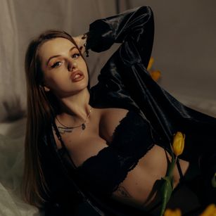 Katy bigboobs Model - Katy bigboobs