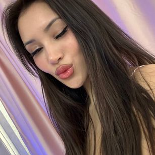 Alli stockings Model - Alli stockings