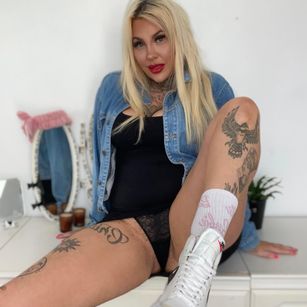Chloe Savage TABOO Model - Chloe Savage TABOO