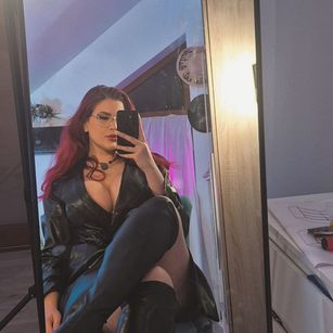 Amalia Chubby Model - Amalia Chubby