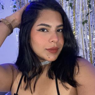 Victoria Escobar cum Model - Victoria Escobar cum