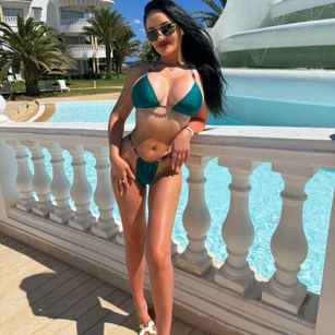 AlessiaLacroixx pantyhose Model - AlessiaLacroixx pantyhose