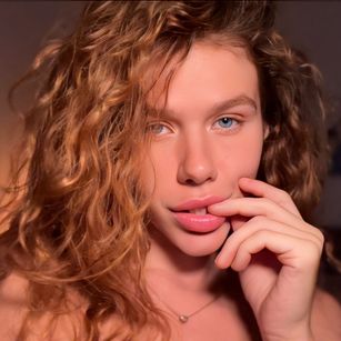 Model - GODDESS VOS femdom