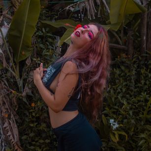 Model - Triplexotic naked