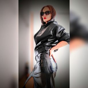 Kinkueen Mistress Model - Kinkueen Mistress