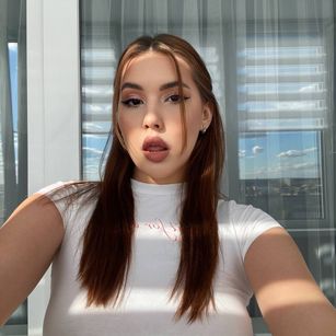 Amelia bigass Model - Amelia bigass