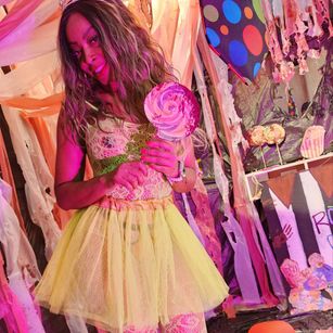 Model - BriannaChelsea bigtits