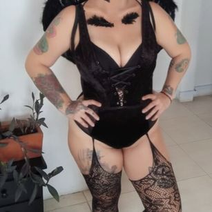 KrystalViolet bigboobs Model - KrystalViolet bigboobs