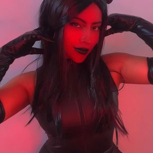 Alinandscoot dominatrix Model - Alinandscoot dominatrix
