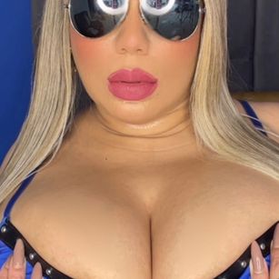 Model - GoddessMiller fetish