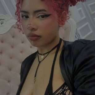 Idun Brunette dildo Model - Idun Brunette dildo