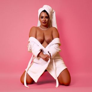 Model - JennifferGrey CBT