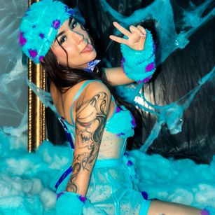 Violet Blaze pussy Model - Violet Blaze pussy